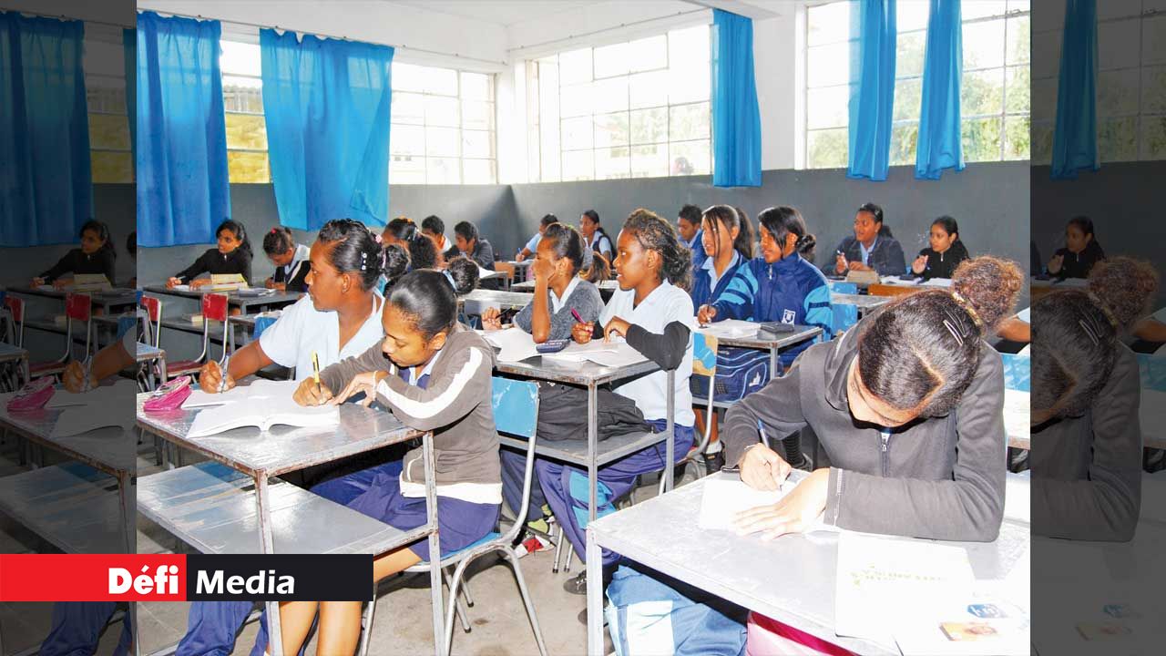 NINE-YEAR continuous education: The national form three examination