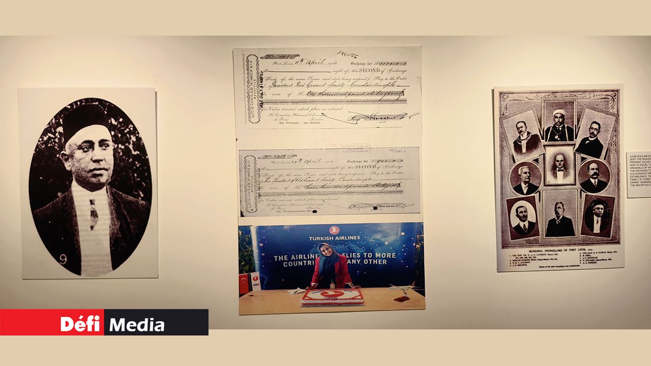 Ajum Goolam Hossen a envoyé la plus grande aide à la Turquie. La valeur actuelle de chaque chèque d’aide qu’il a envoyé équivaut à un million de livres sterling. Les originaux de ces chèques sont conservés dans les archives.