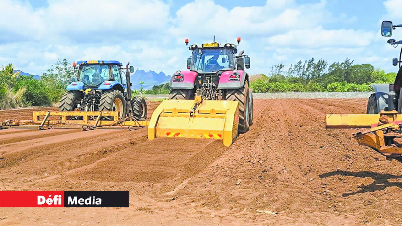 La mécanisation des opérations agricoles avec des technologies nouvelles.