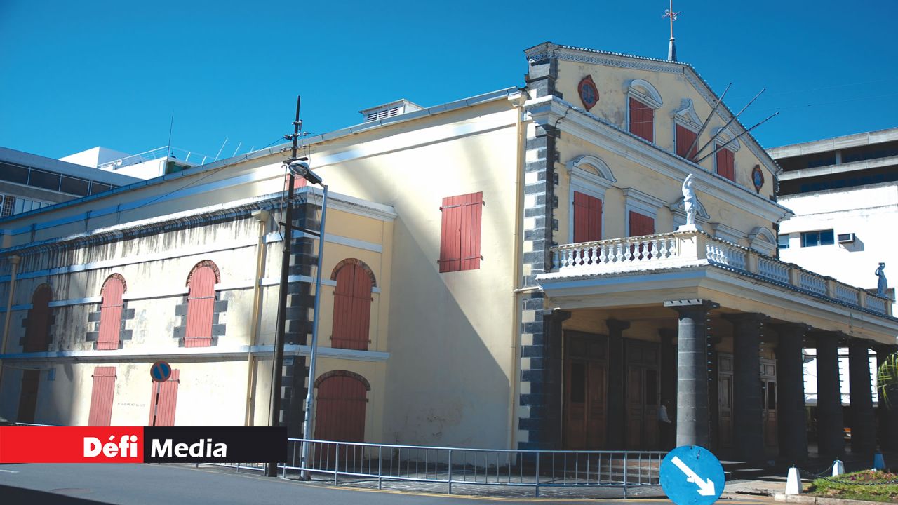 Le théâtre de Port-Louis.