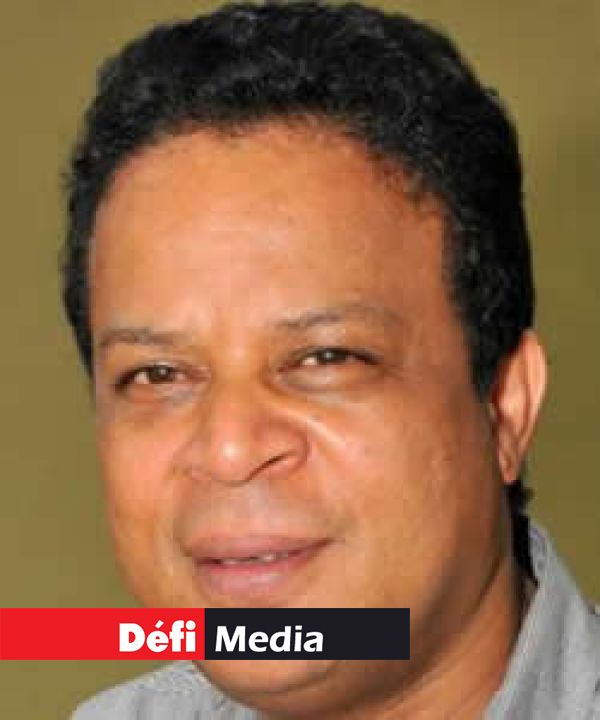 Arnaud Carpooran, linguiste