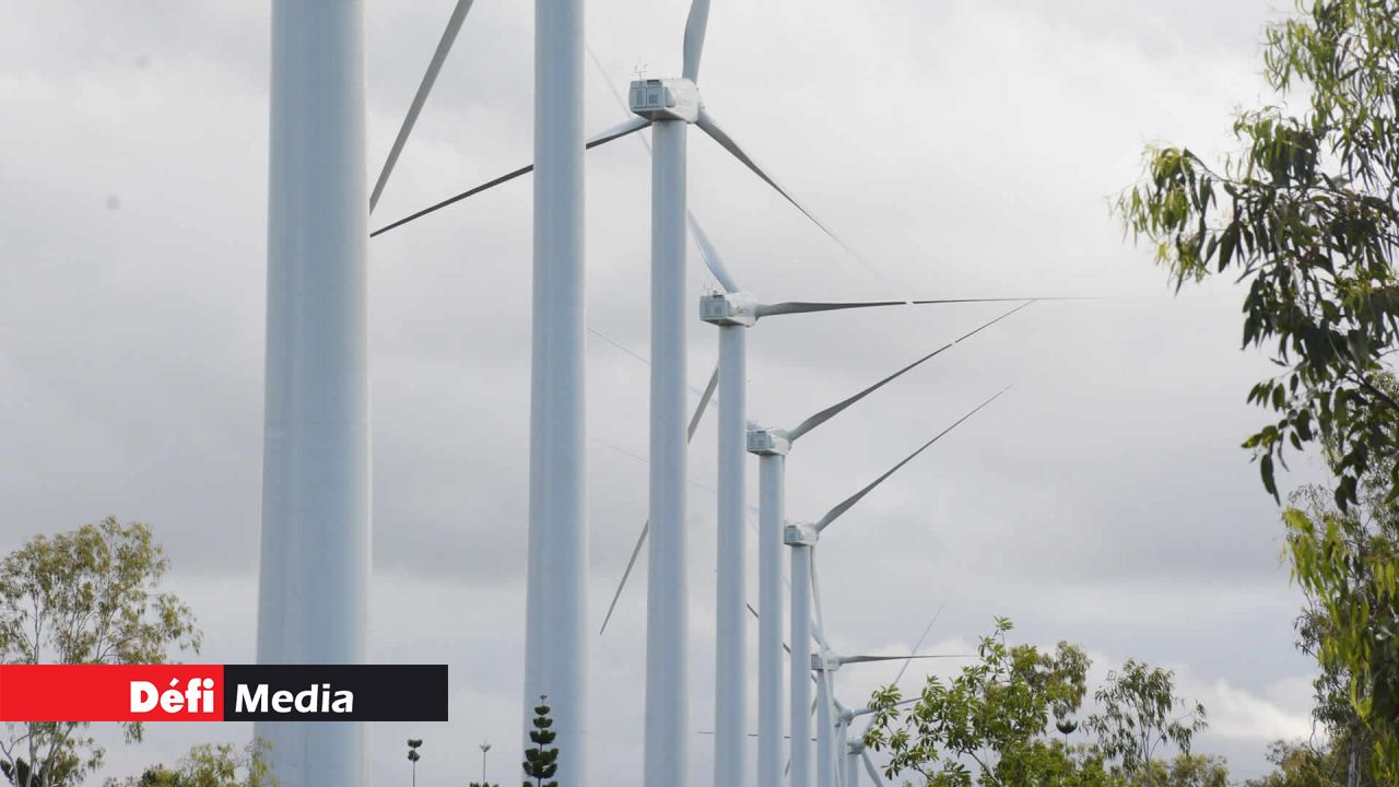 Le parc éolien de Plaine-des-Roches