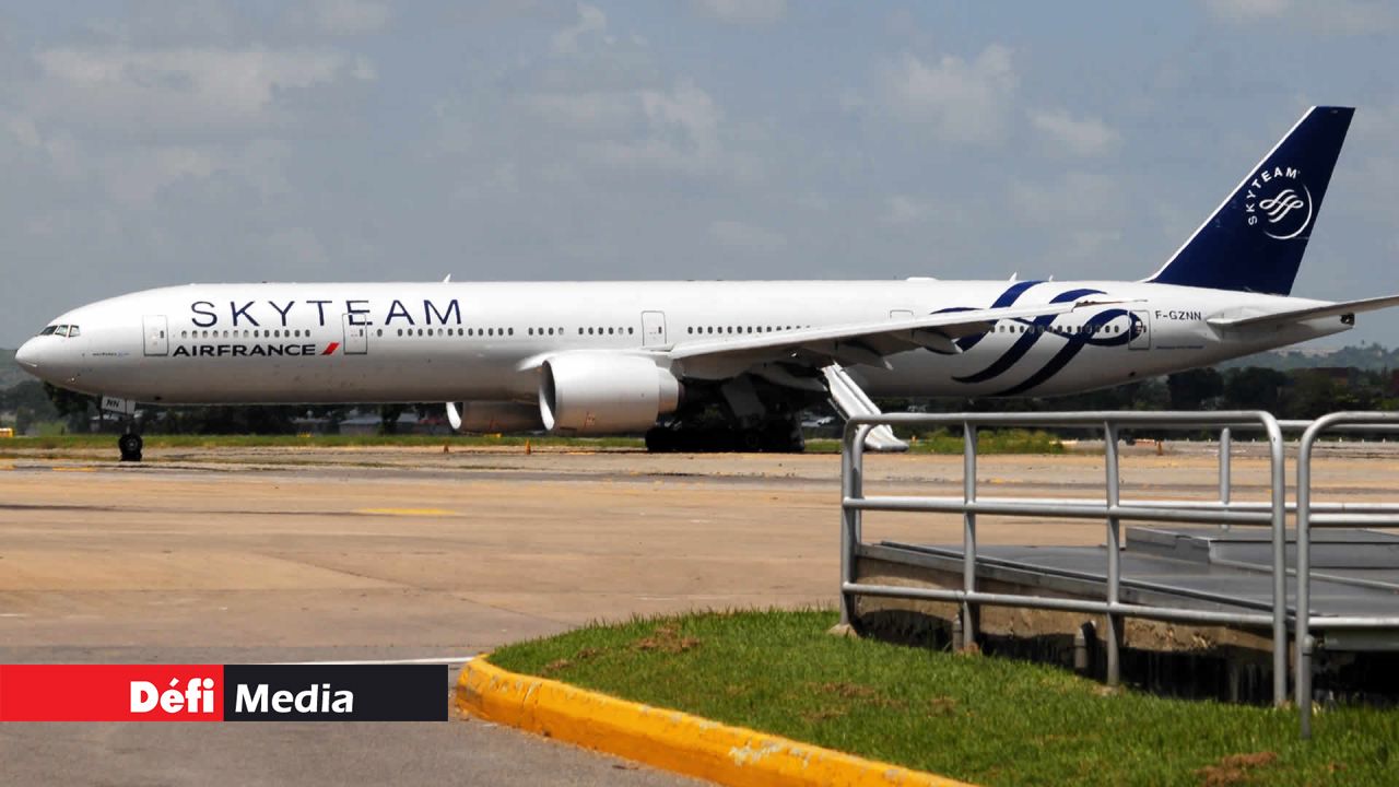 Le boeing 777 d’Air France sur le tarmac de l’aéroport International Moi de Mombasa.