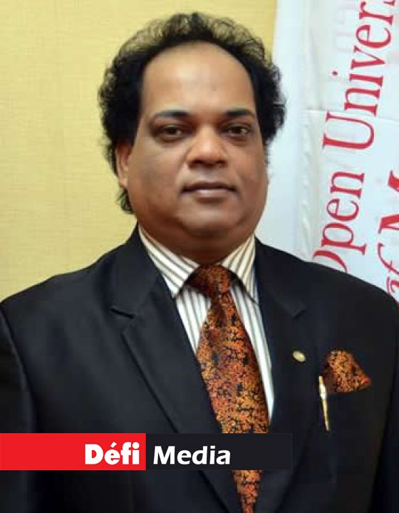 Le Dr Kaviraj Sukon, directeur de l’Open University of Mauritius.