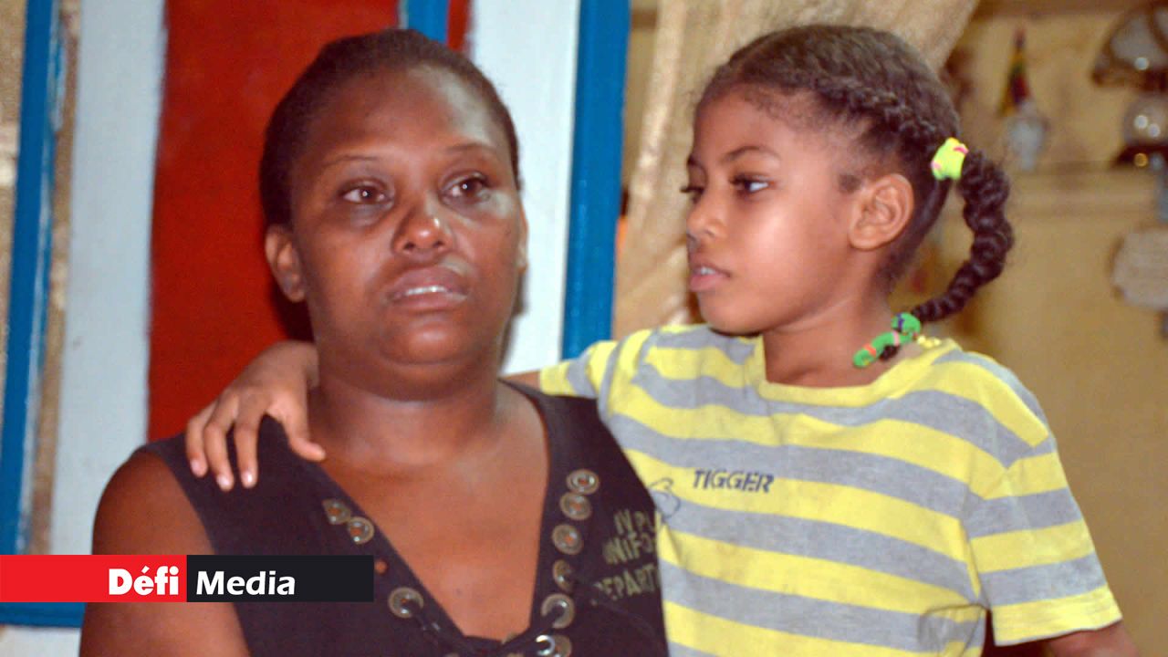 La mère de la victime.