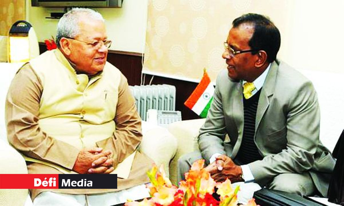 Mr Soomilduth Sunil Bholah with Shri Kalraj Mishra, Indian Minister for MSME
