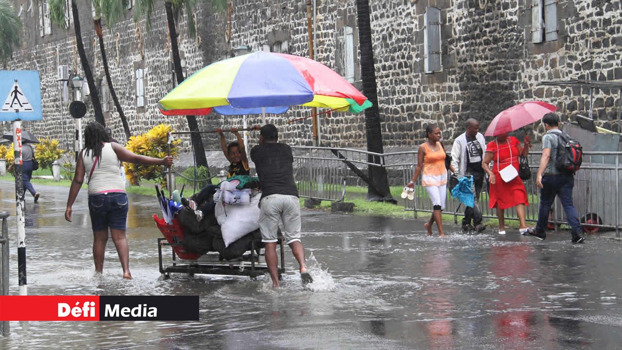 Dimanche, il était penible de circuler à Port-Louis.