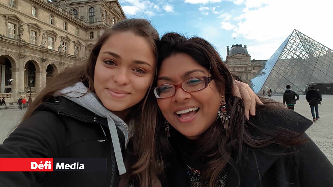 Anushka et sa fille Anastasia partagent une grande complicité.