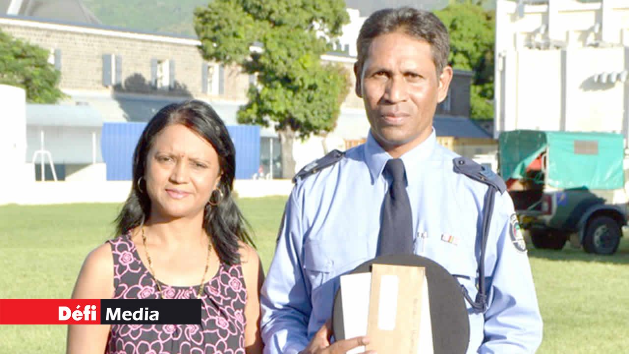 Jaylall Boojhawon et son épouse.