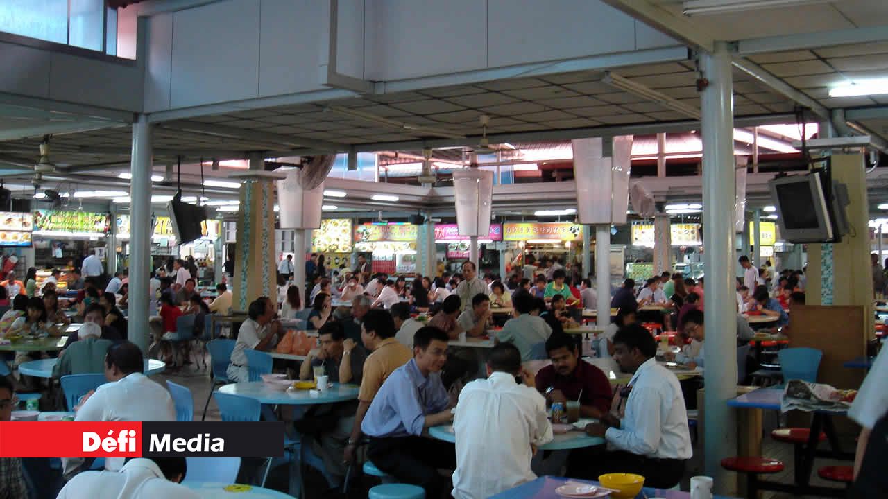 Food courts, snacks, marchands de rue... On retrouve les mauvaises pratiques sanitaires partout.