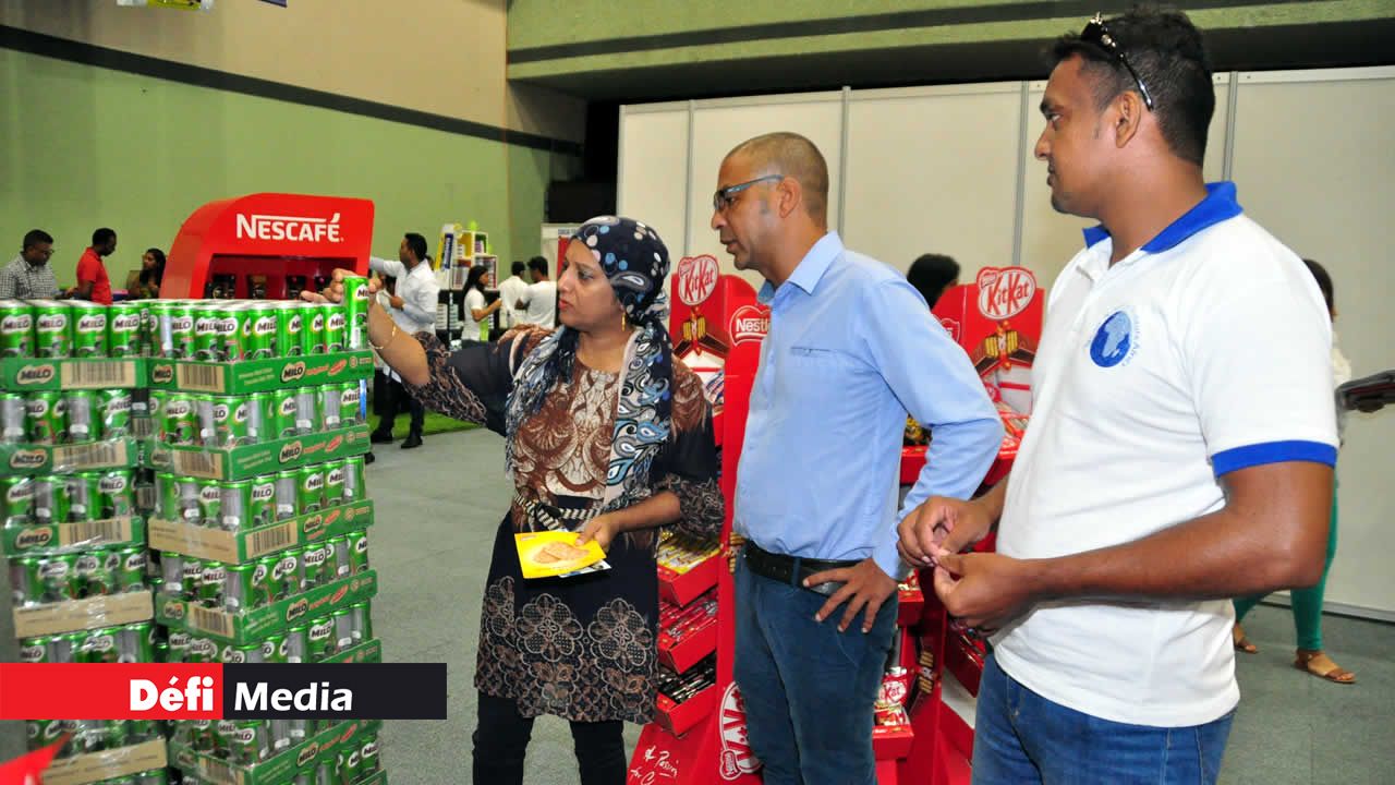 Le stand de Nestlé était bien achalandé. L’enseigne a proposé des rabais sur tous ses produits.