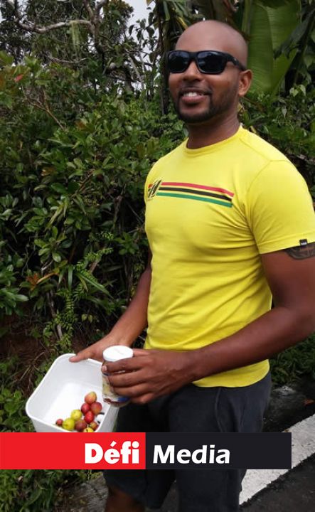 Michaël Toumany concoctera une salade avec des goyaves de Chine et « disel pima ».