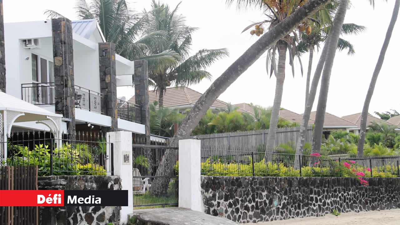 La maison du ministre Soodhun à Grand-Baie, à côté du complexe Kapu Kai.