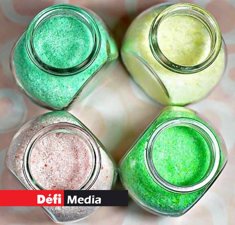 Le gommage, le sel pour le soin des pieds et le baume à lèvres sont ses produits phares.