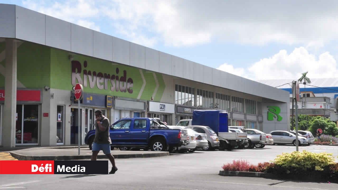Le Riverside Shopping Centre est venu agrémenter le village et le rendre plus vivant avec ses différentes activités.
