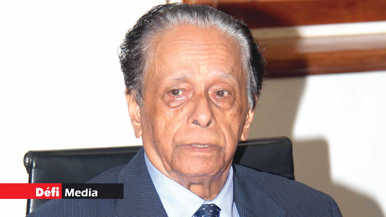 Le Premier ministre sir Anerood Jugnauth