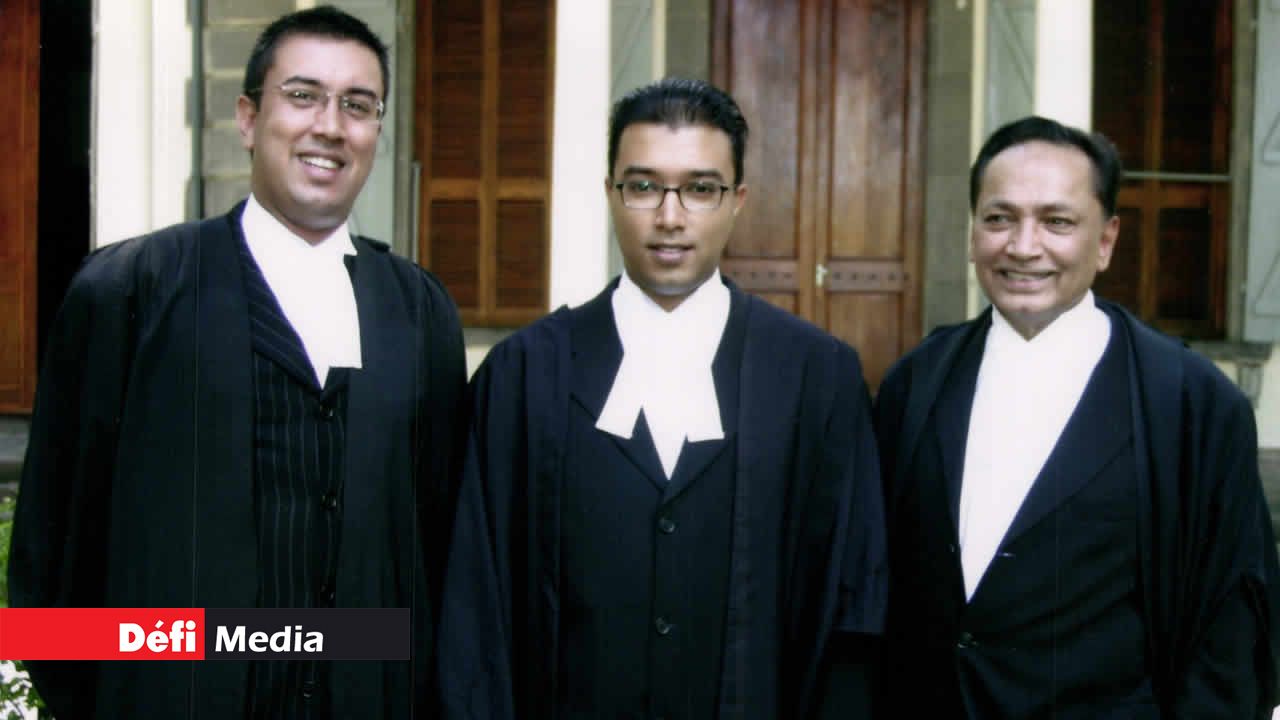 De g à dr. : Shakeel, Zakir et Yusuf Mohamed. Dans cette famille on est avocat de père en fils.