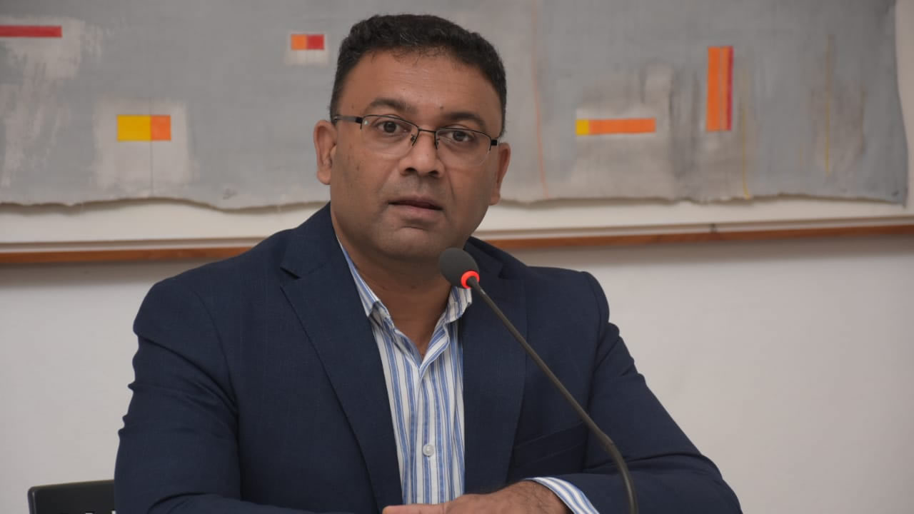 Toutes les précautions sanitaires seront prises pour la distribution selon le ministre Yogida Sawmynaden. 